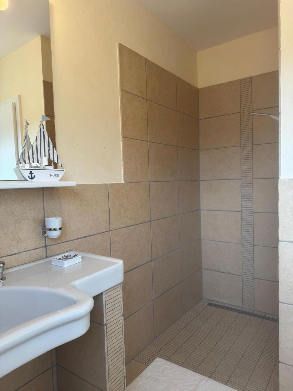 Gaestehaus Ina-Maria, Apartments Obernhof 외부 사진